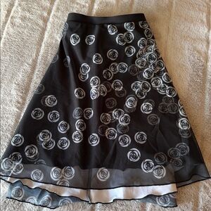 Women’s Eliza Audley Black and White Floral Skort, Tennis Skort, size Large